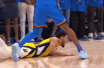 开云体育动态:这氛围!卡鲁索快攻不扣篮 雷霆替补席集体弱爆了👎招呼 开云体育动态:这氛围!卡鲁索快攻不扣篮 雷霆替补席集体弱爆了👎招呼