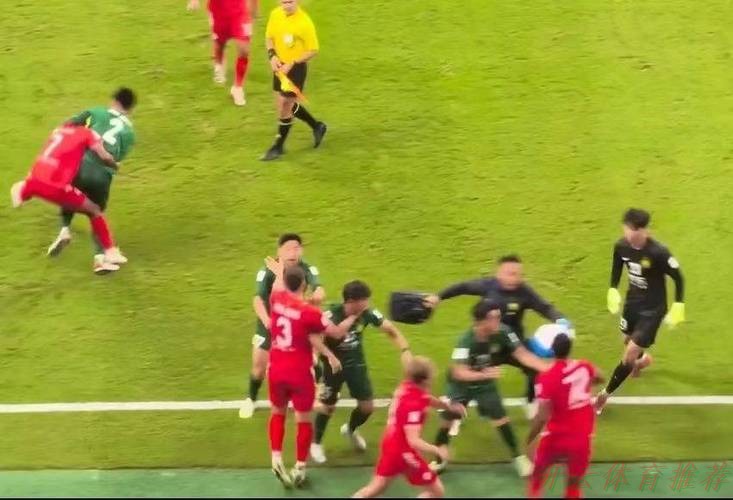 开云体育链接：处罚来了！国安与河内公安冲突后2个月，亚足联为双方开出罚单