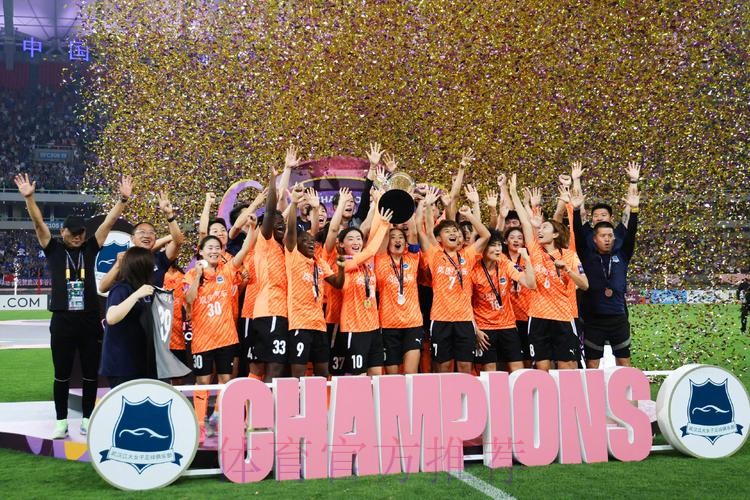 2016足协杯赛事落幕 背后故事温情传递正能量 2016足协杯赛事落幕 背后故事温情传递正能量